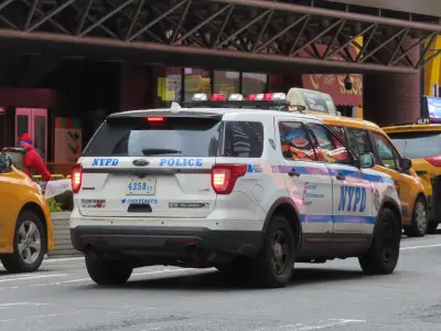 2 found dead in separate incidents in Queens and Manhattan overnight, NYPD says