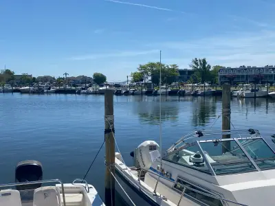 Long Island broker accused by officials of stealing hundreds of thousands from boaters